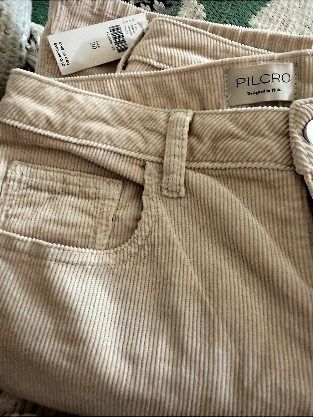 Pilcro 70’s inspired Wide Leg Corduroy Pants in Ivory NWT